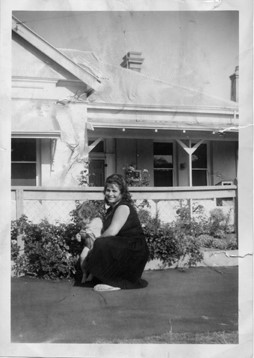 Giuseppina Merlo at home in Glebe Street, North Perth 1962